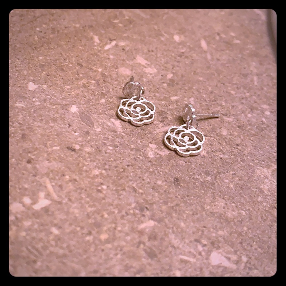 flower earrings